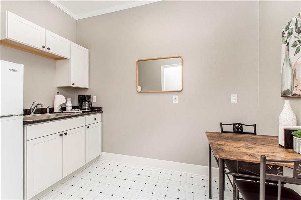 302 LOUISIANA Avenue