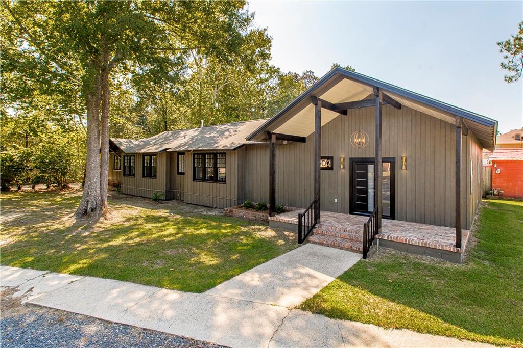 302 LOUISIANA Avenue