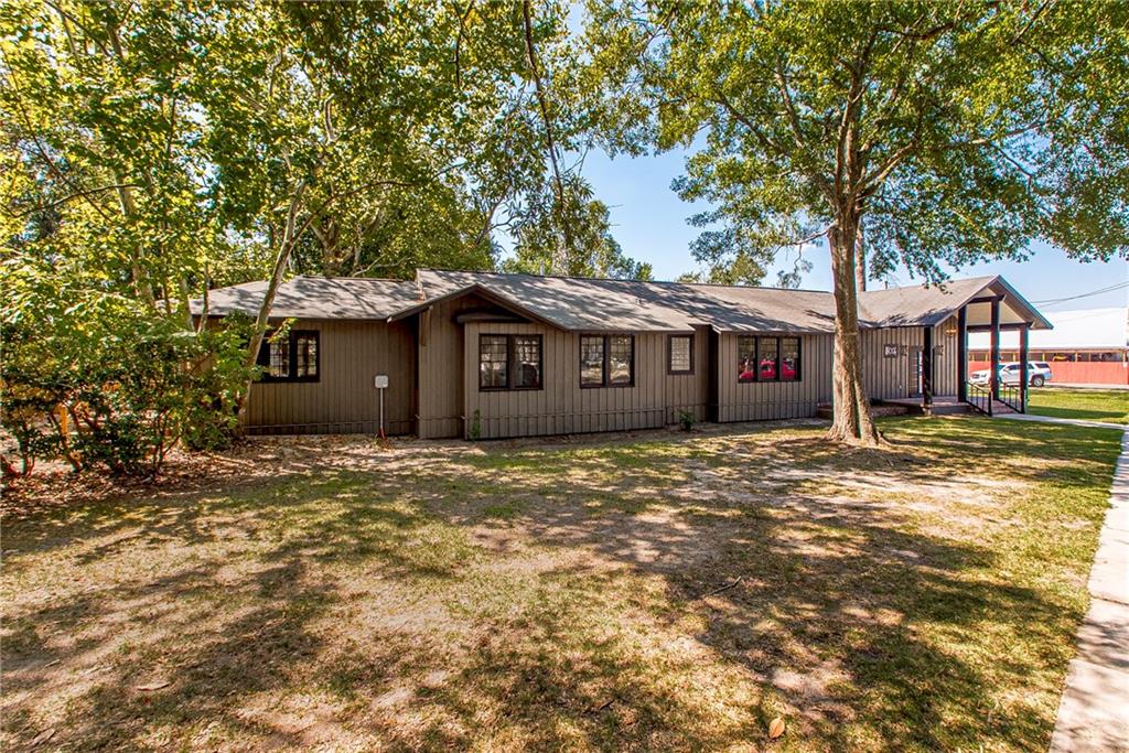 302 LOUISIANA Avenue