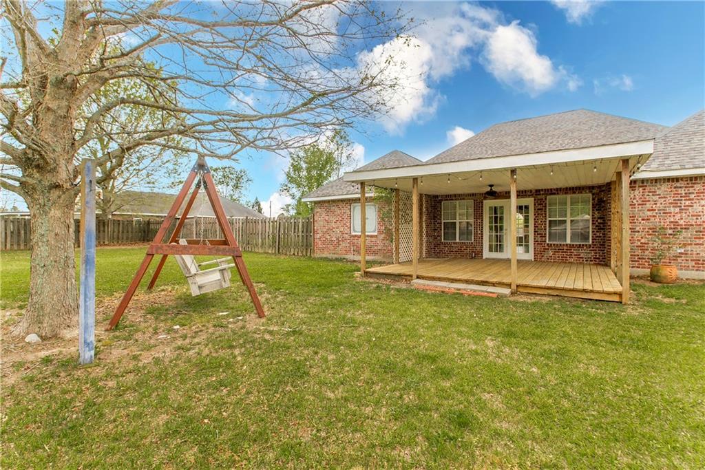 50573 VICTORIA Drive