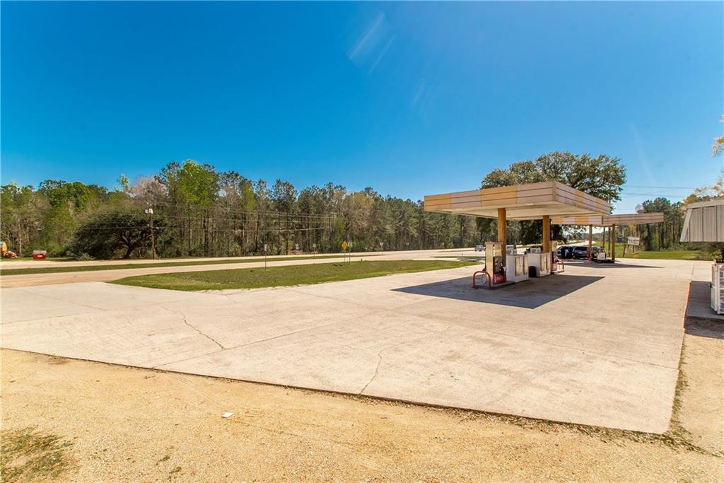 83483 HWY 21 Highway