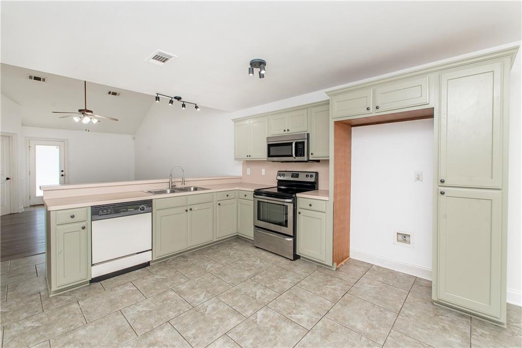 14216 WOODLANDS Drive 87