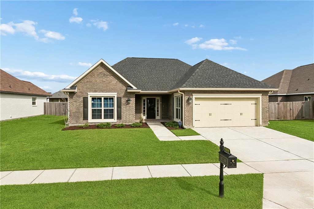 2616 GREENVILLE Drive