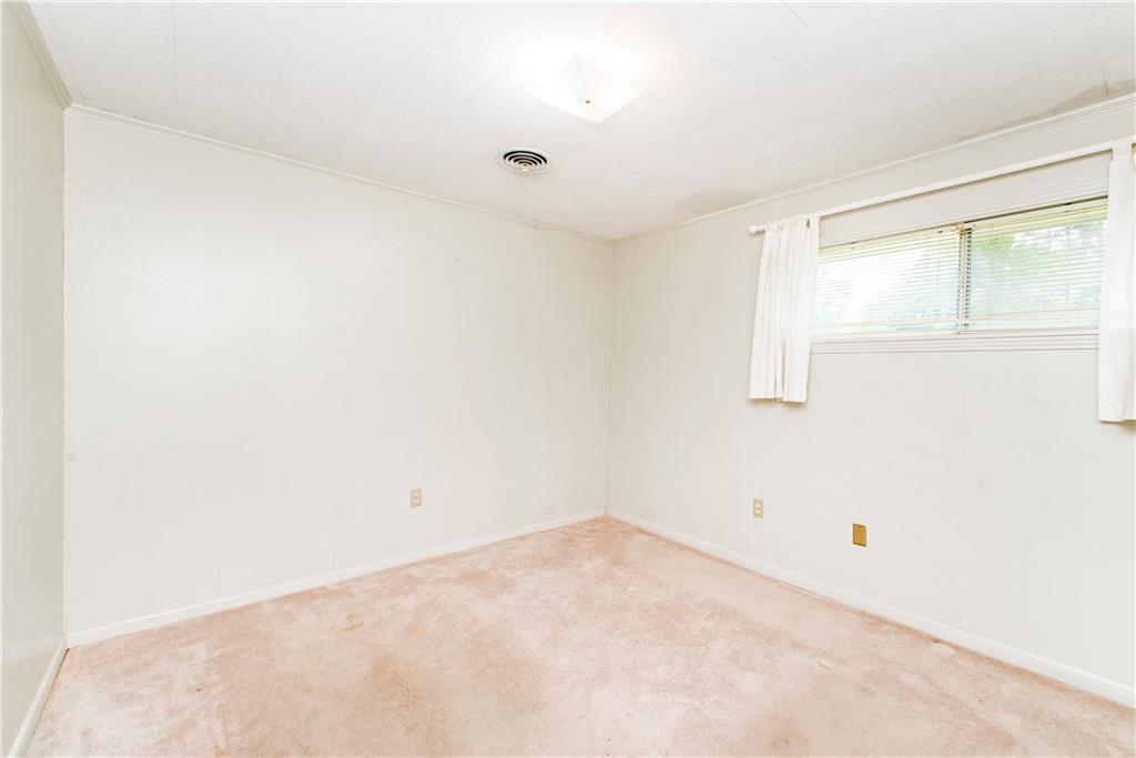 1315 W 10TH Street
