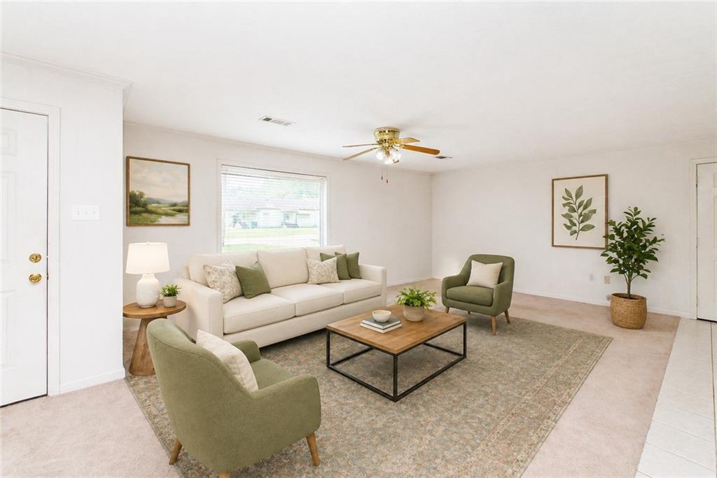 1315 W 10TH Street