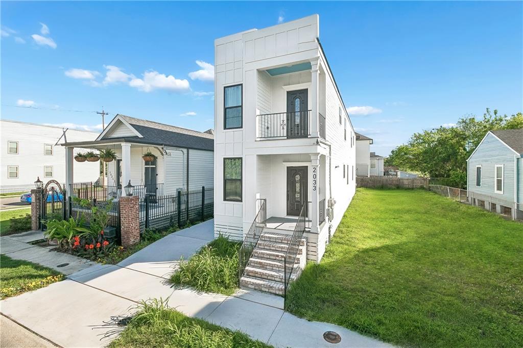 2033 CONTI Street