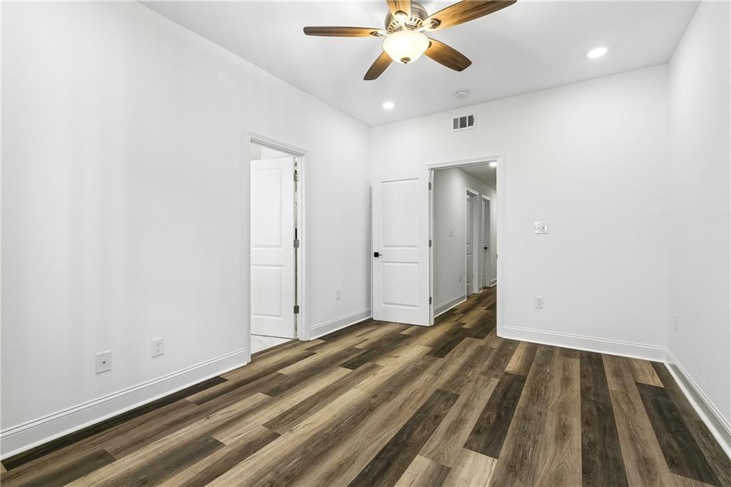 2033 CONTI Street