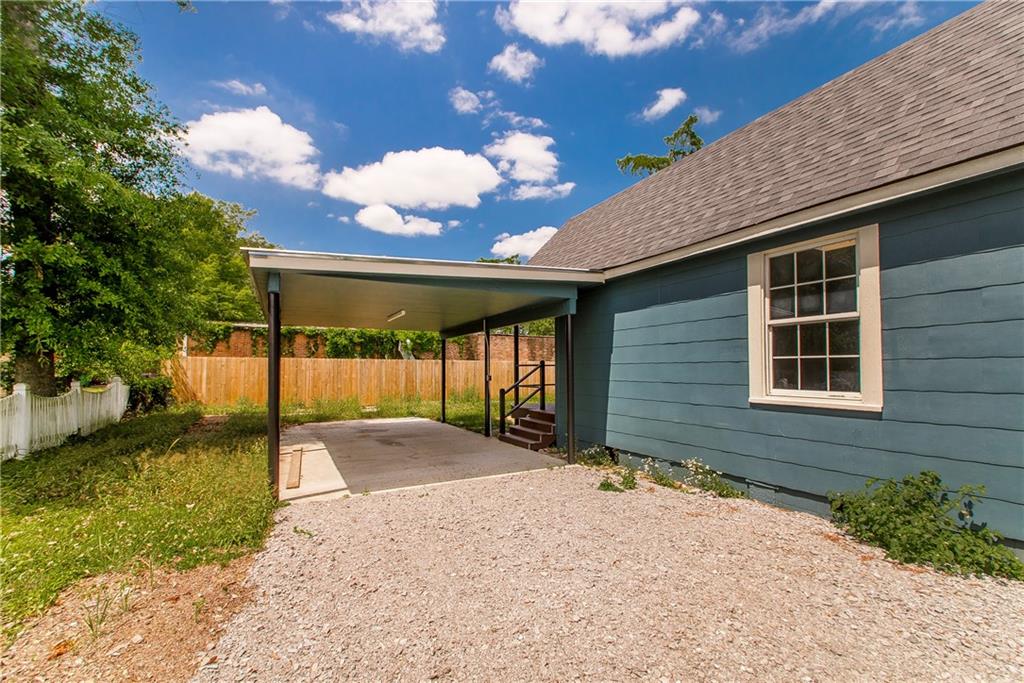 223 HOPPEN Place
