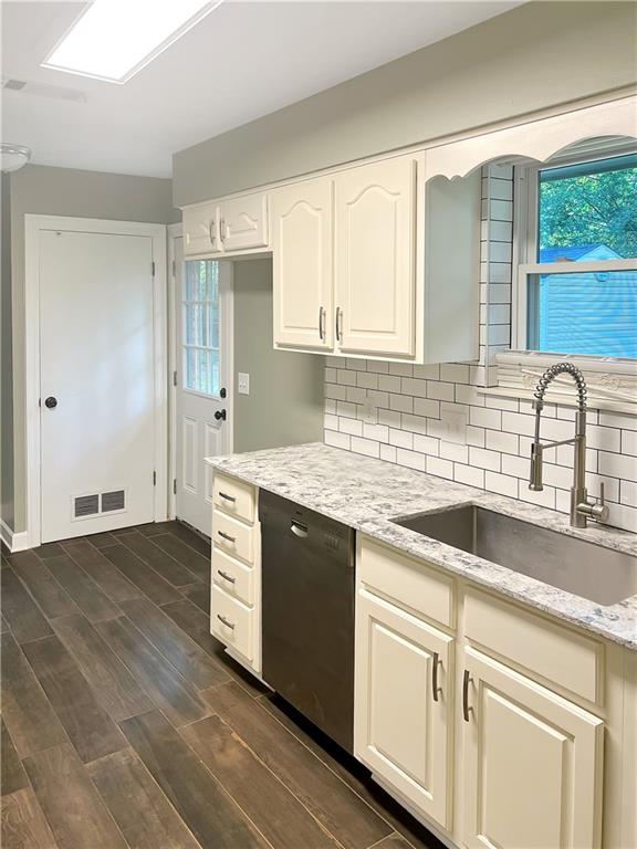 1211 CORA WILLIAMS Road