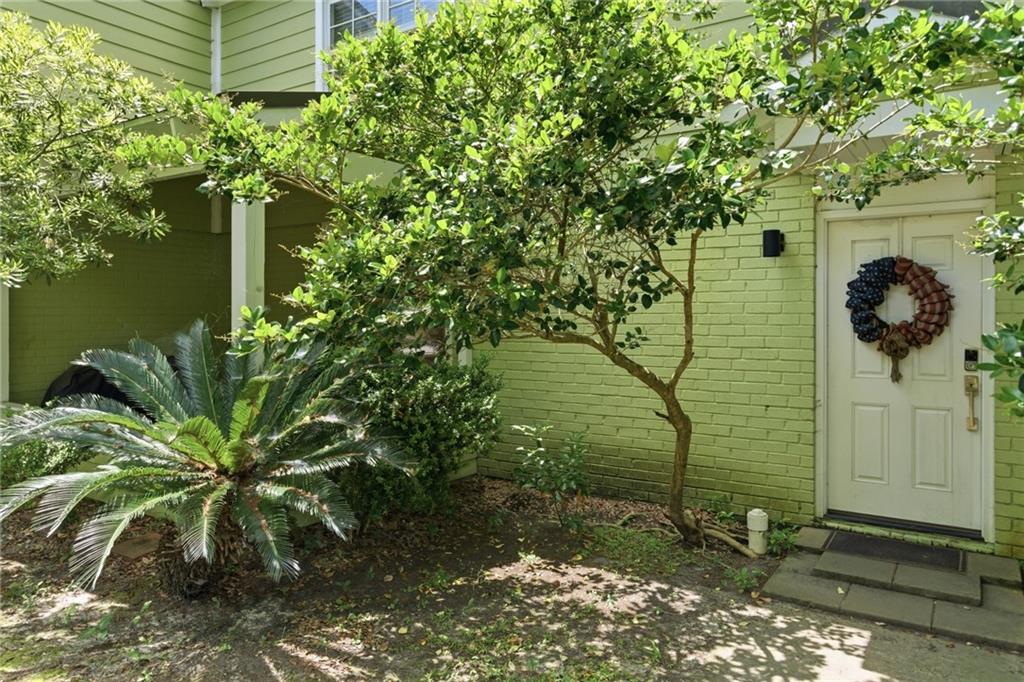 808 DESOTO Street 3