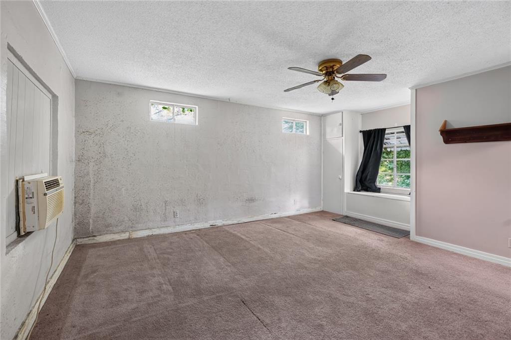 818 K Avenue