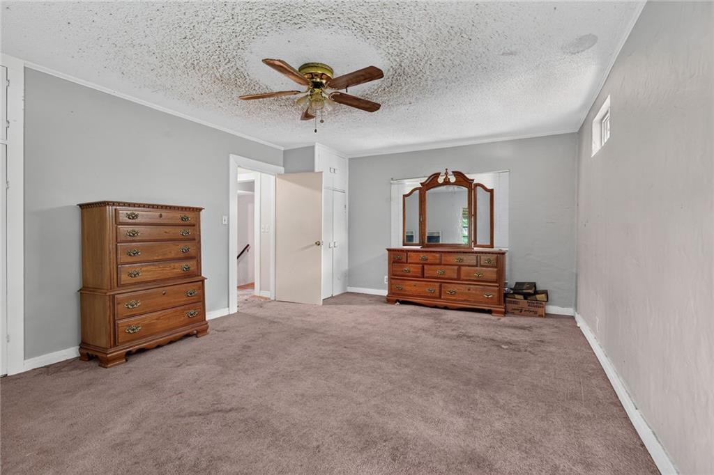 818 K Avenue