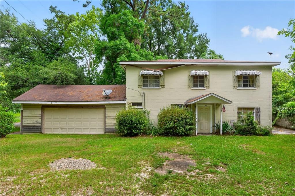 818 K Avenue