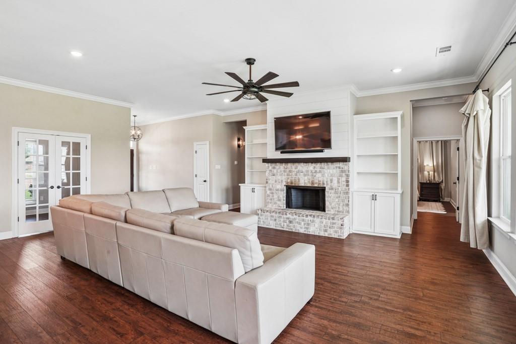 52298 AUTUMN LEAF Drive
