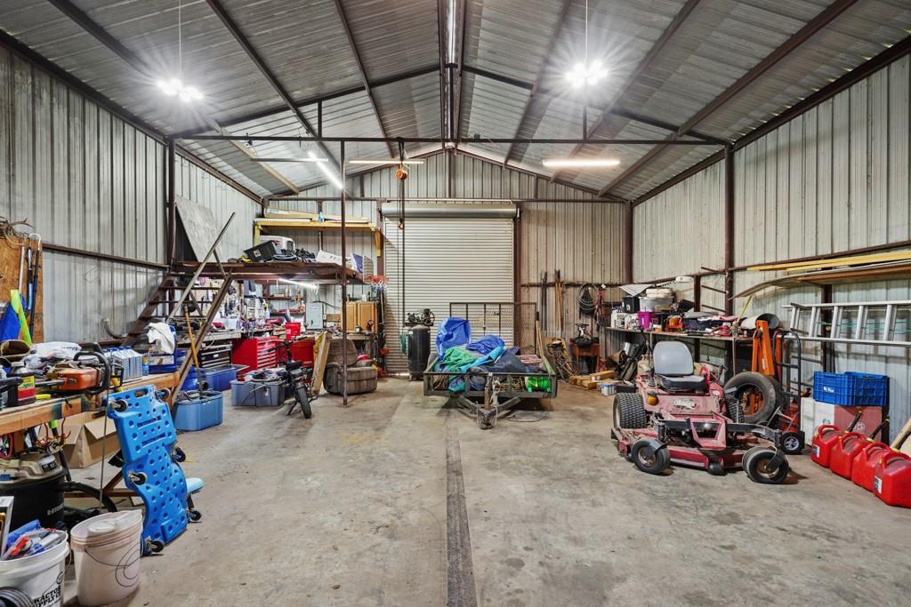 39394 OAKHILL Lane