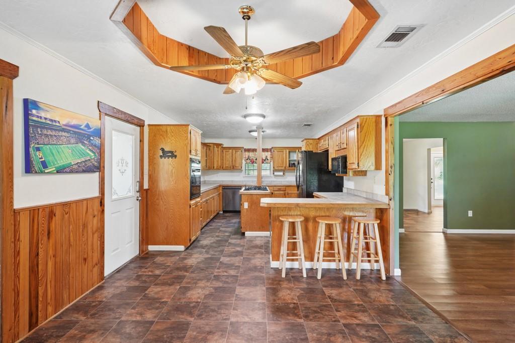 39394 OAKHILL Lane