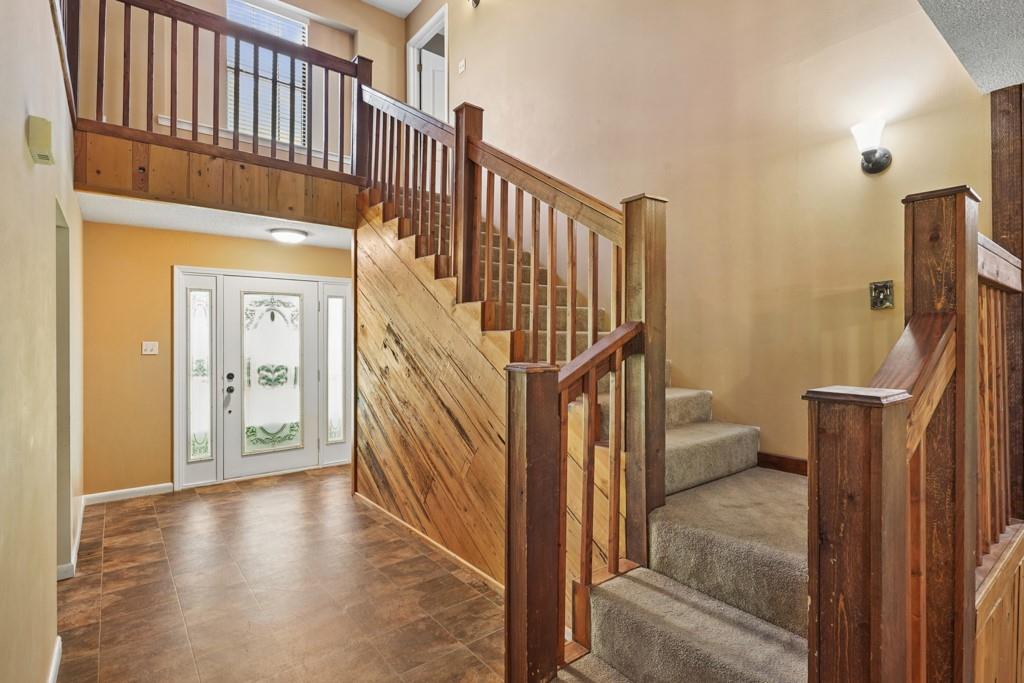 39394 OAKHILL Lane