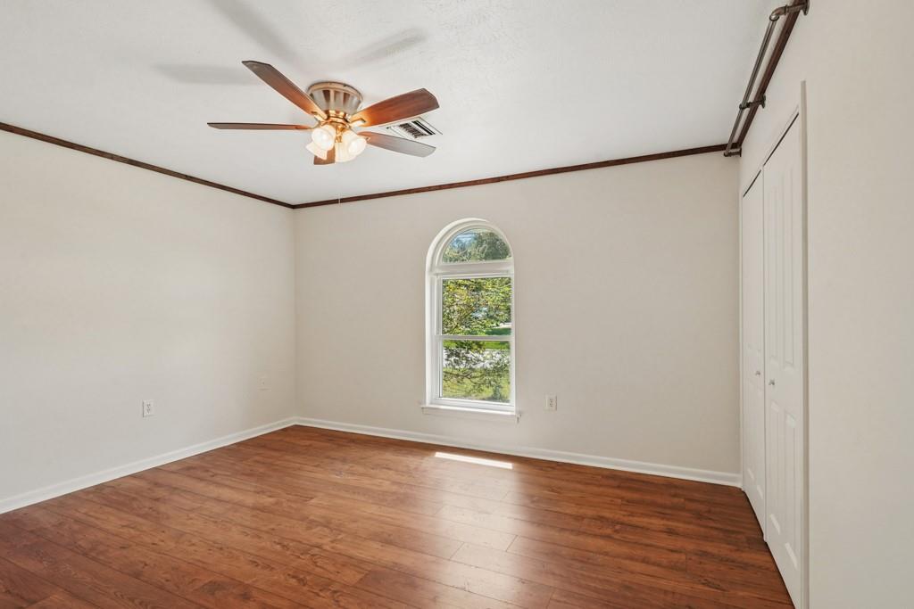 138 CLAUSEN Road