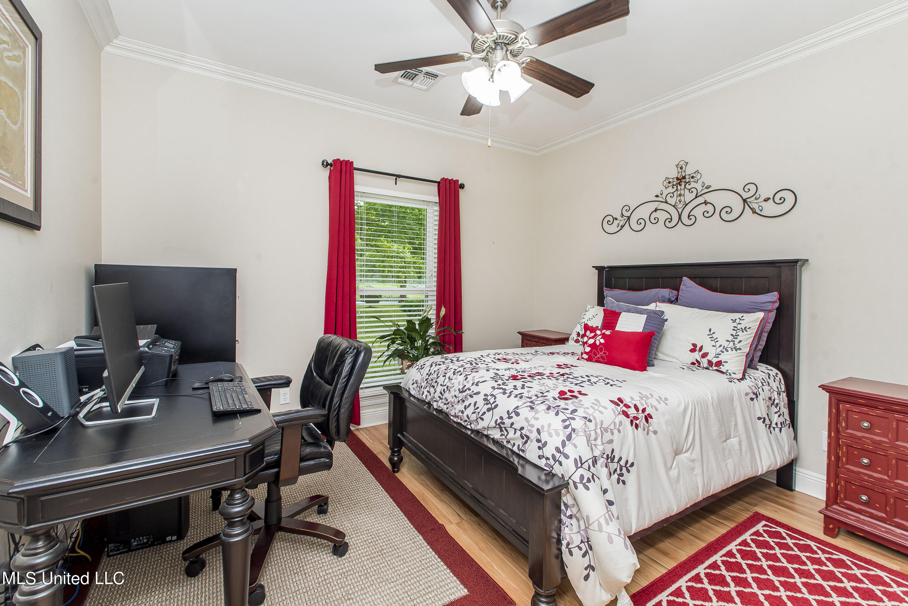 1975 Fords Creek Road