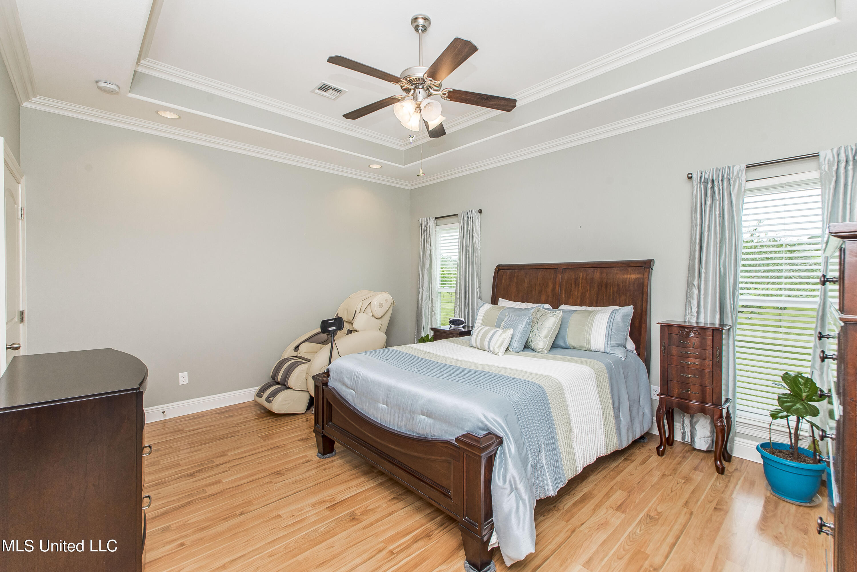 1975 Fords Creek Road