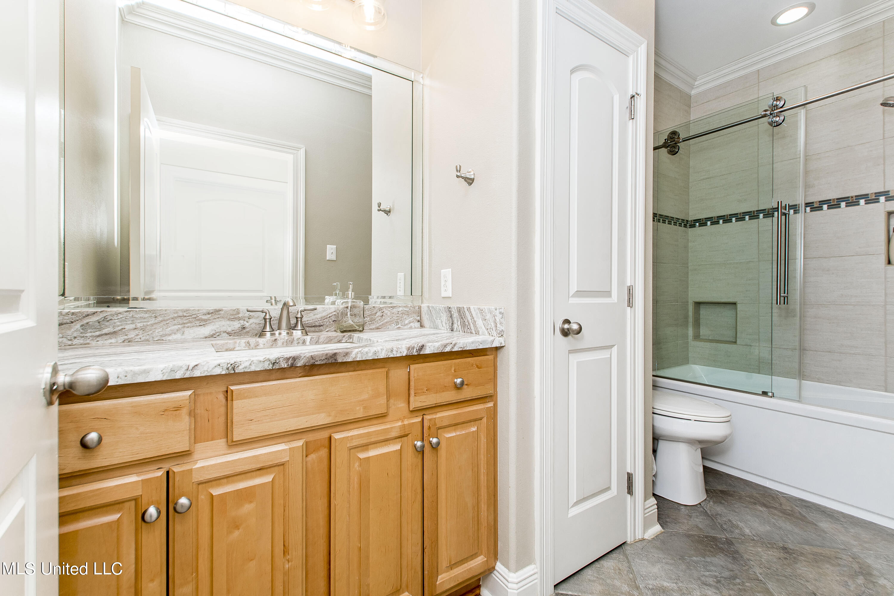 1975 Fords Creek Road