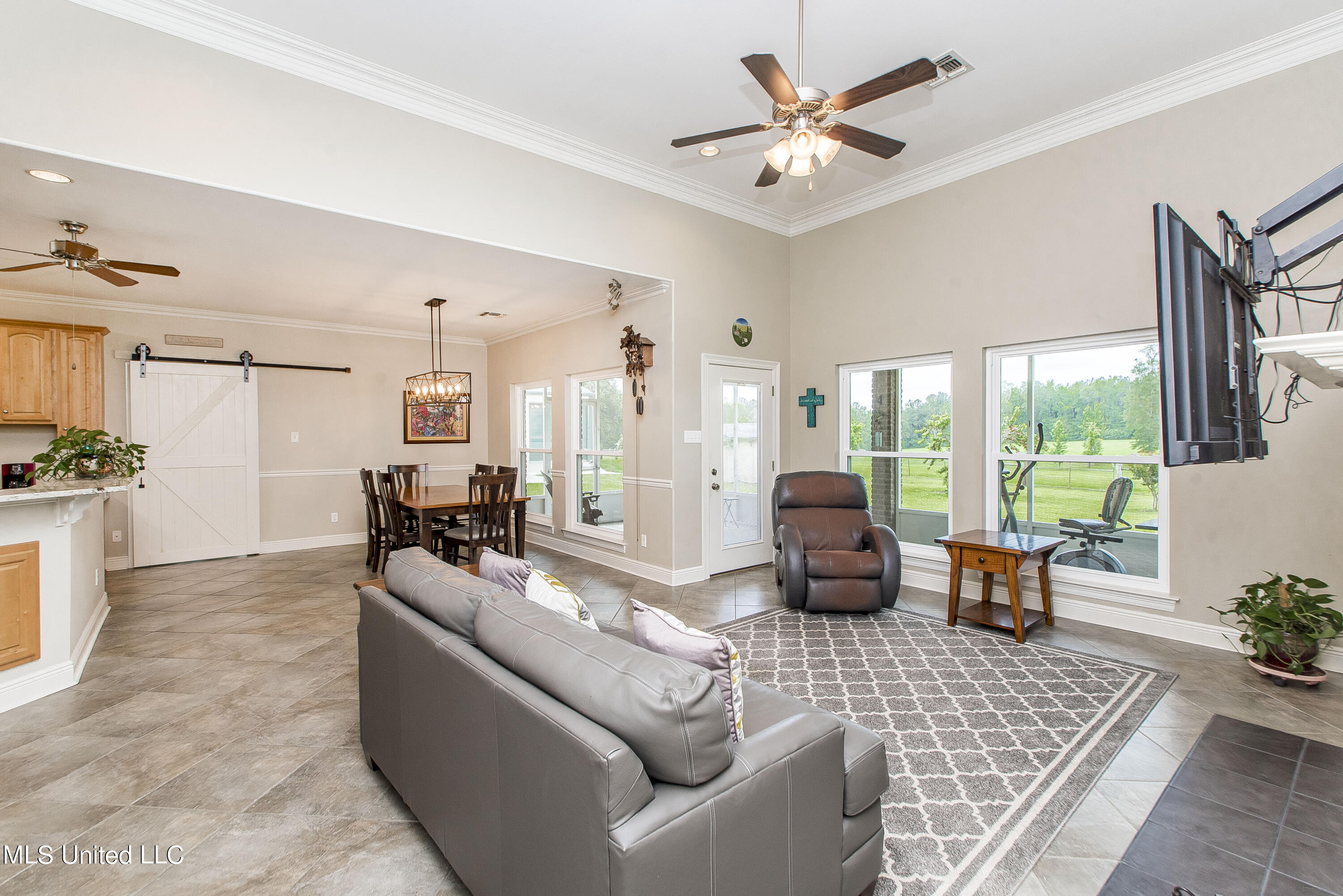 1975 Fords Creek Road