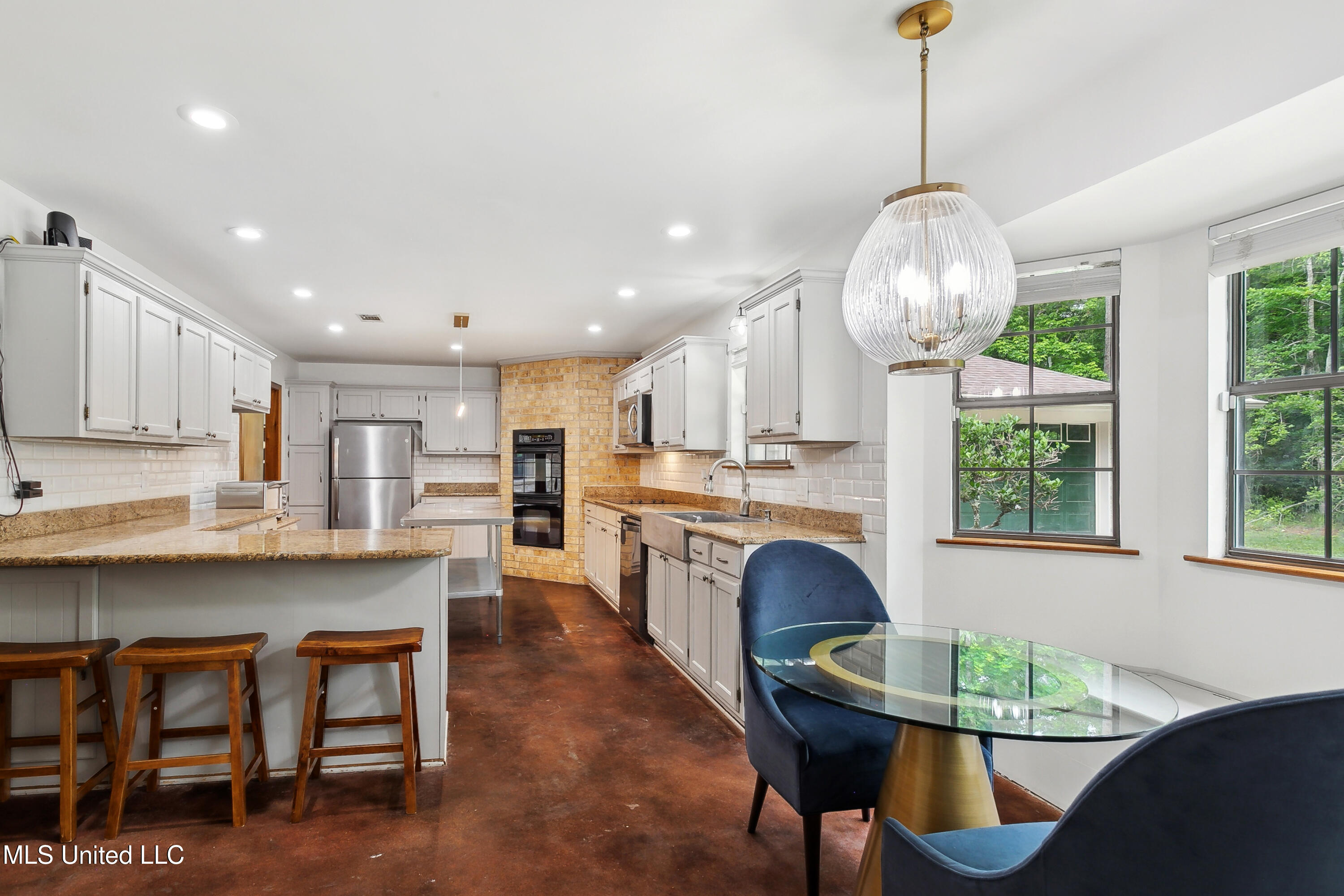 505 Hermitage Court