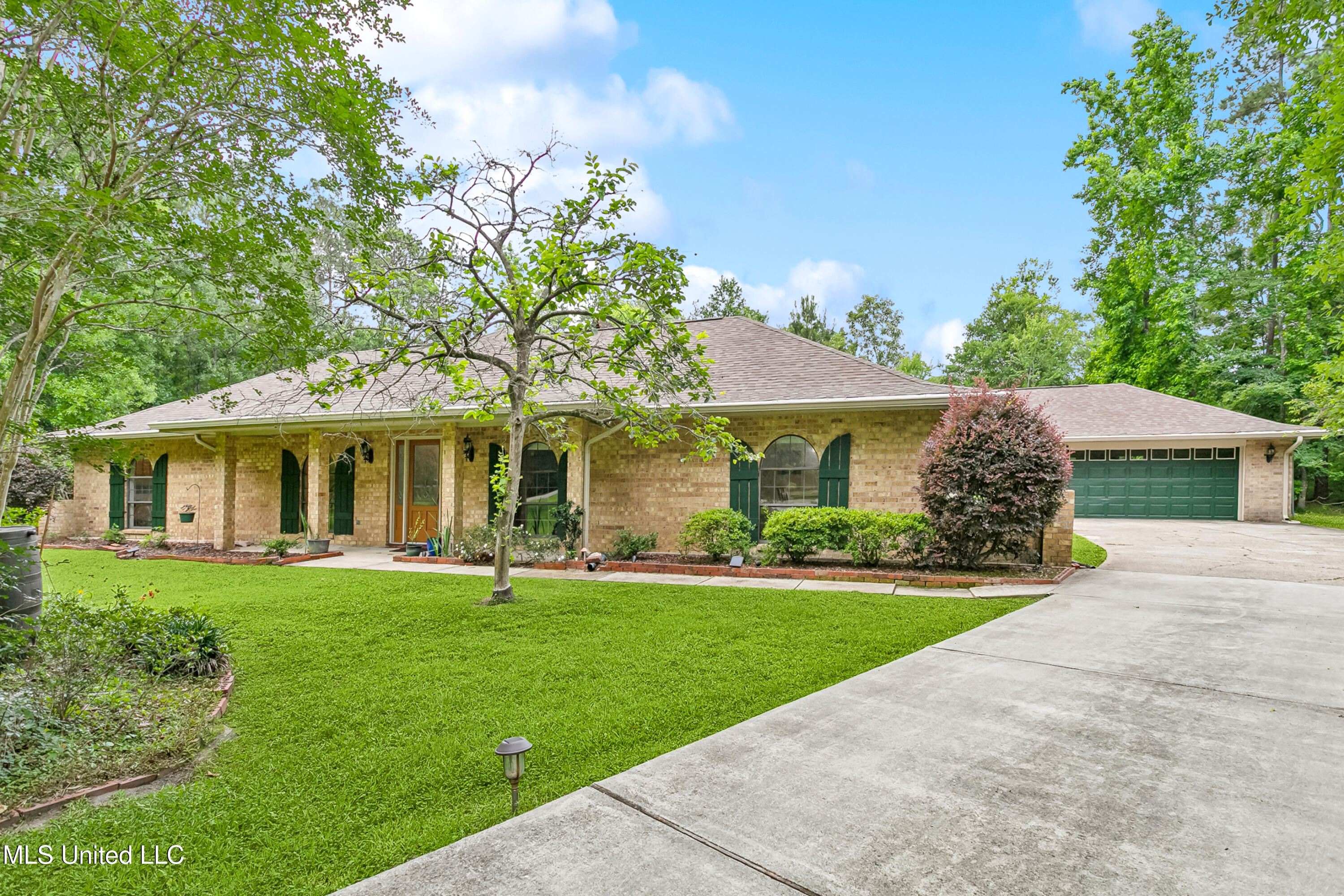 505 Hermitage Court