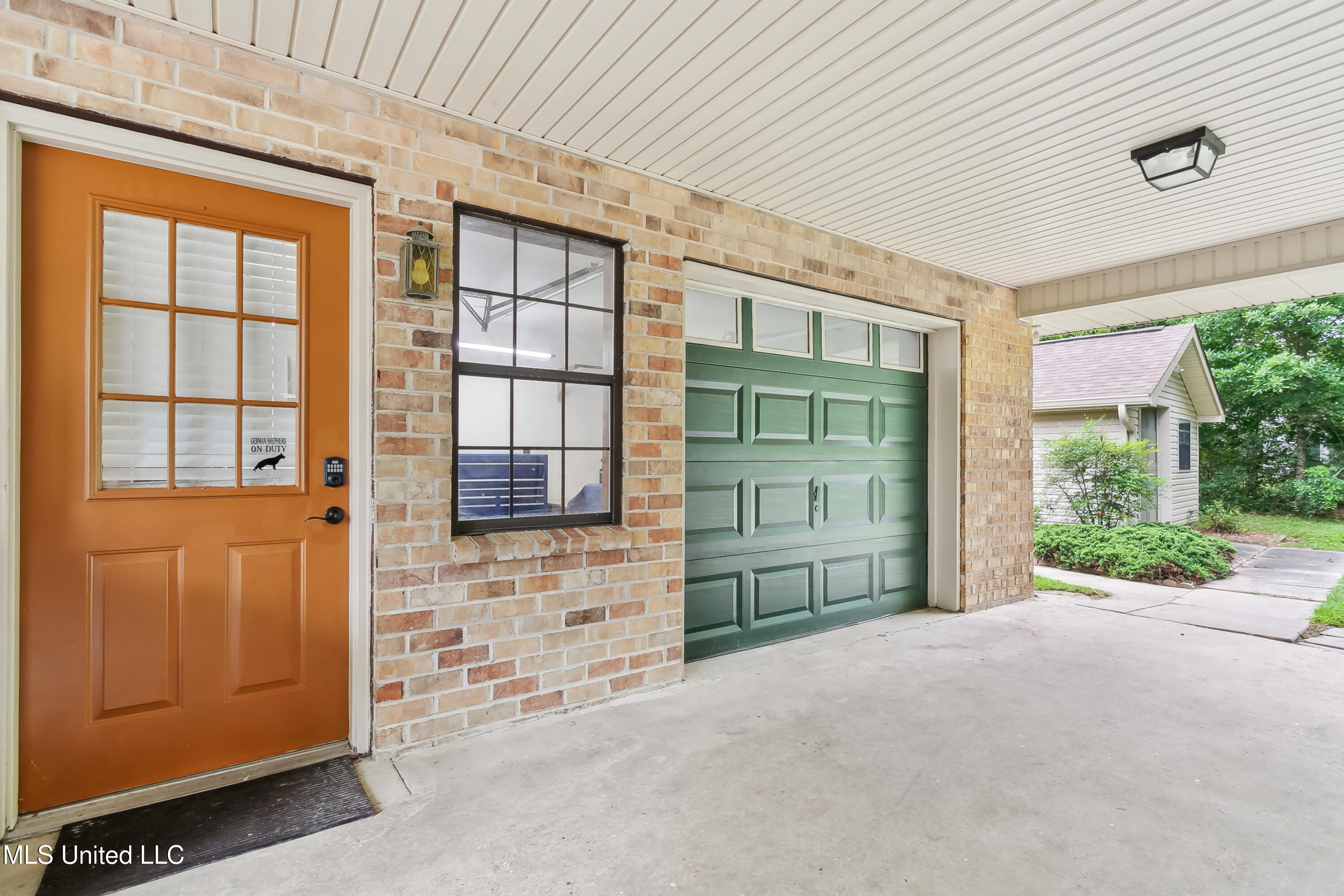 505 Hermitage Court
