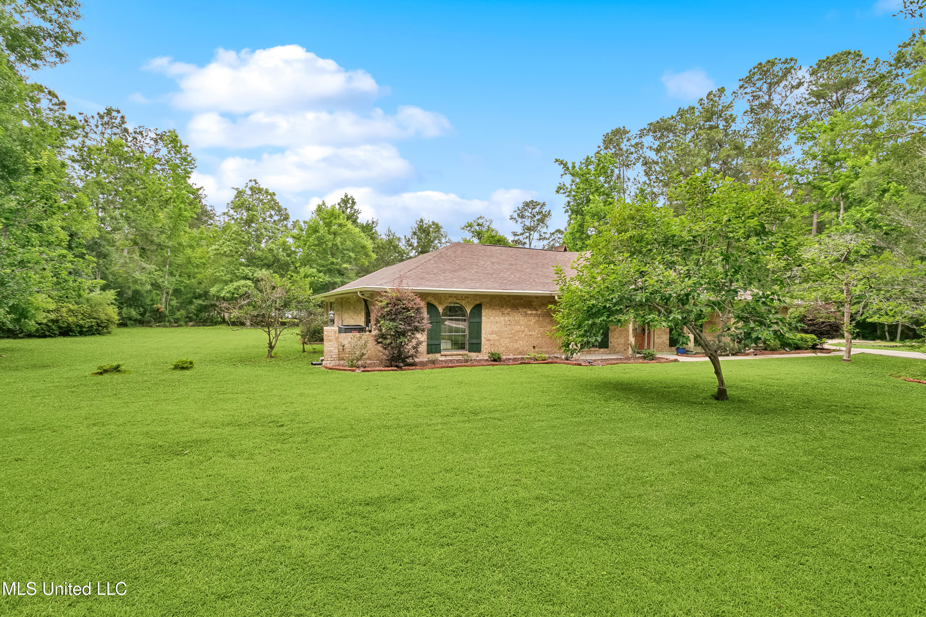 505 Hermitage Court