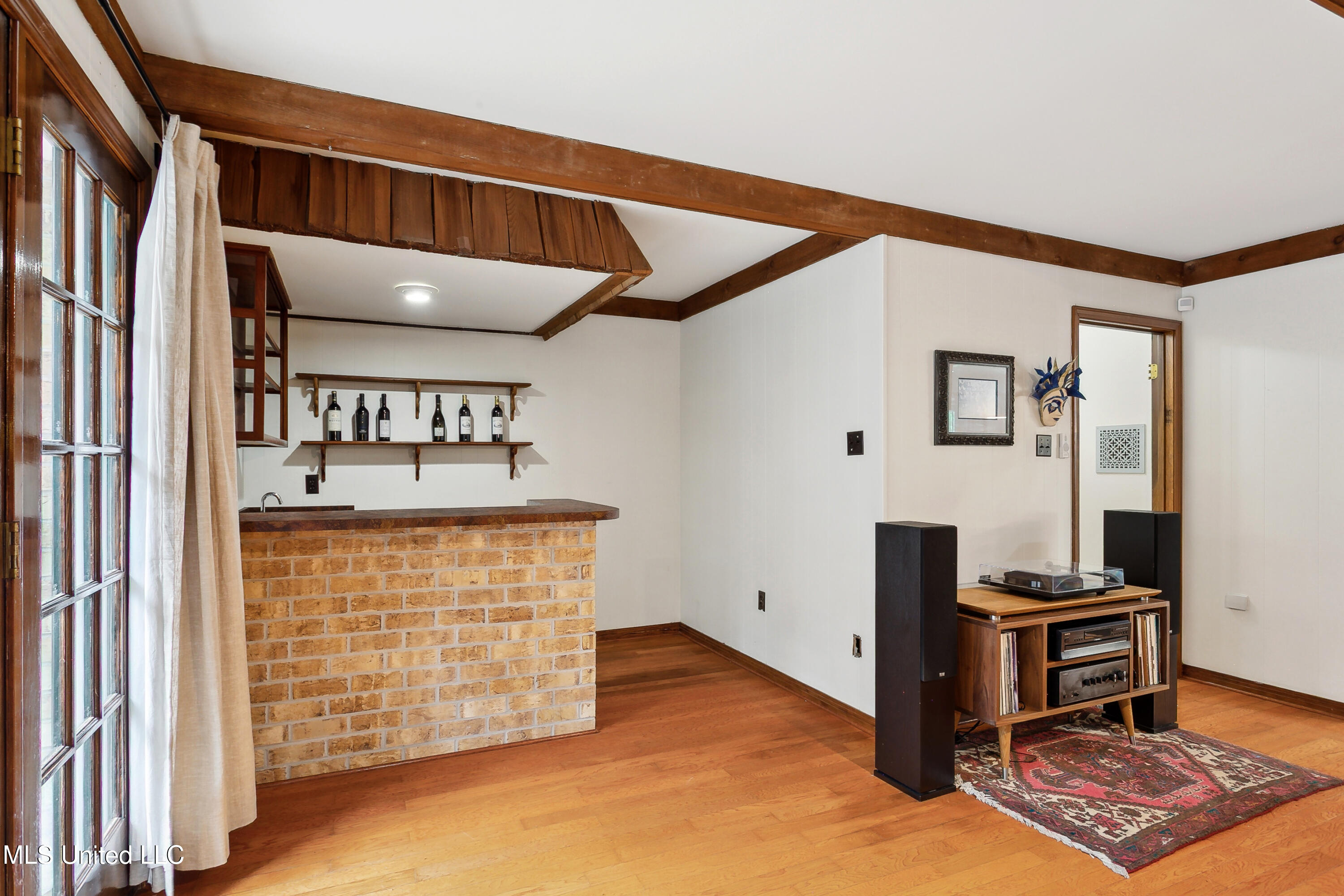505 Hermitage Court