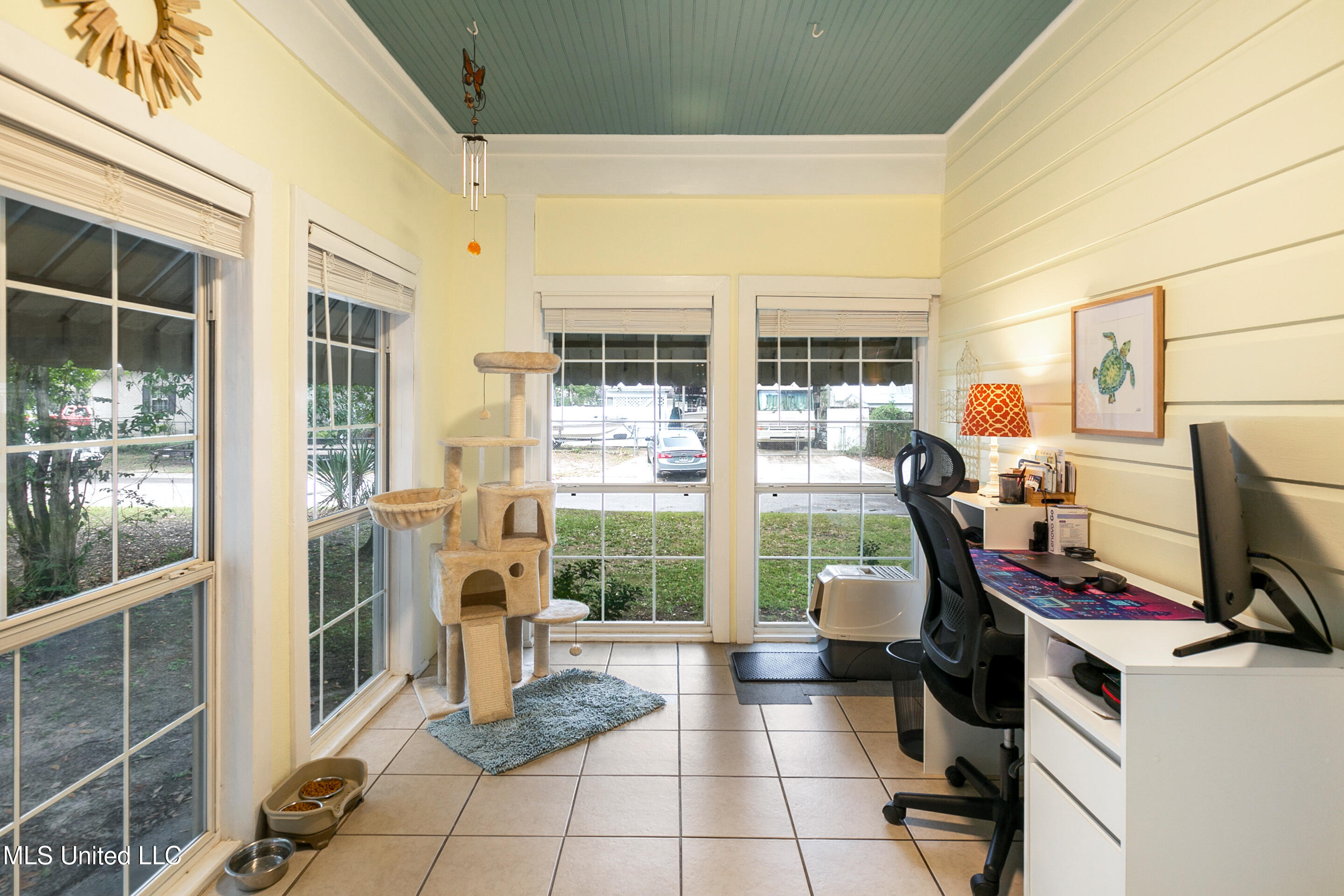 1658 Hollywood Boulevard