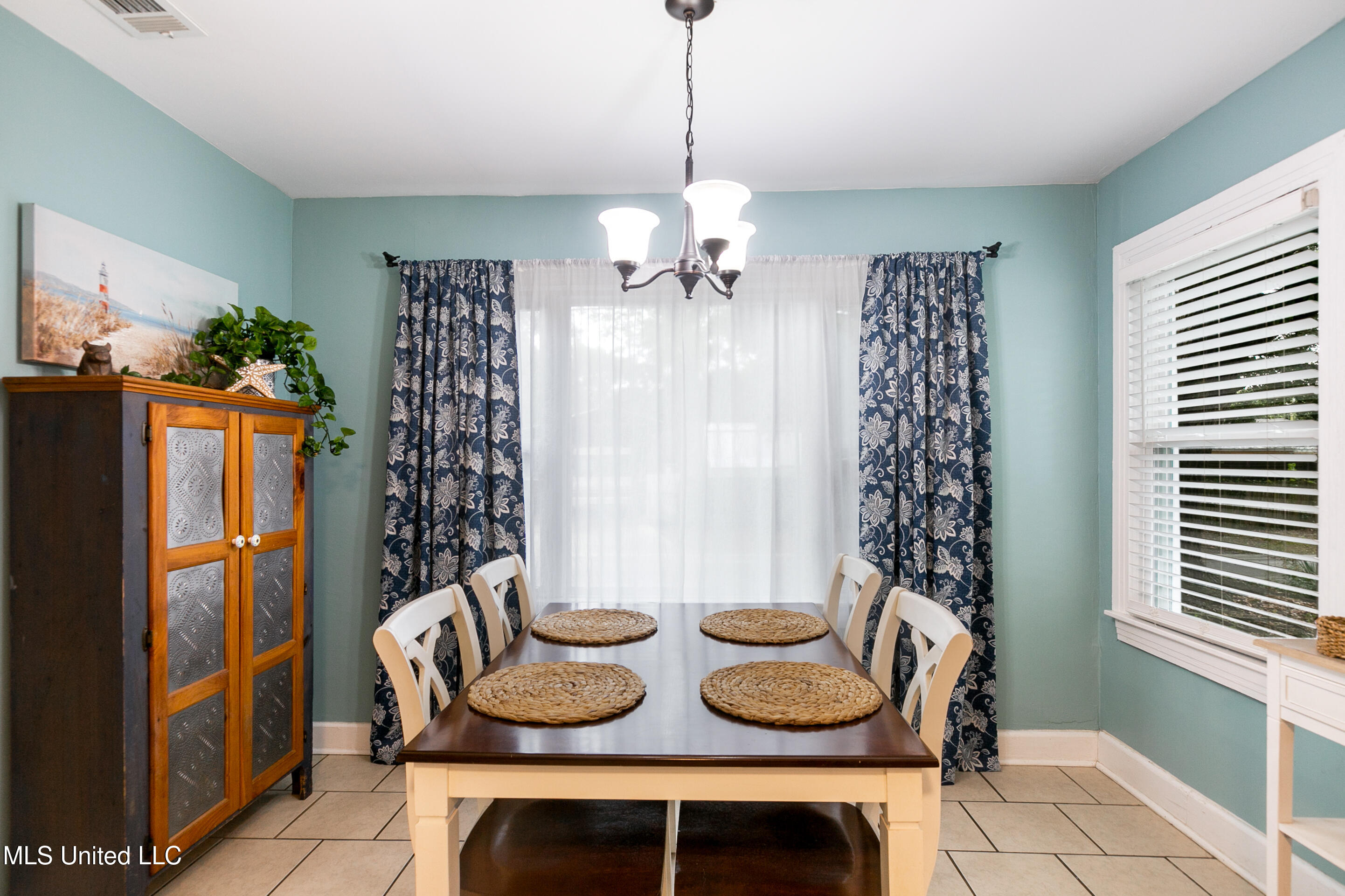 1658 Hollywood Boulevard