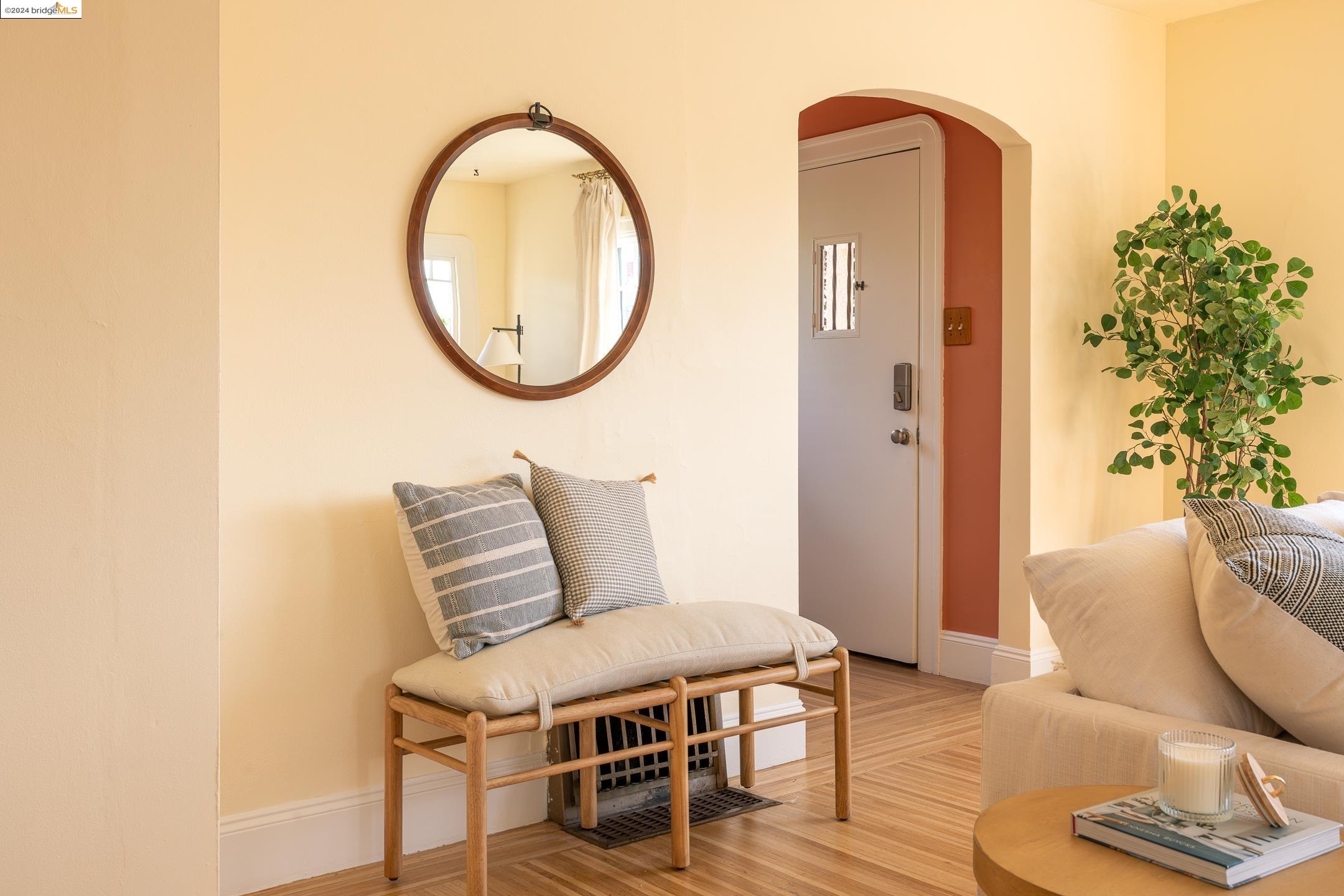 326 W Broadmoor Blvd