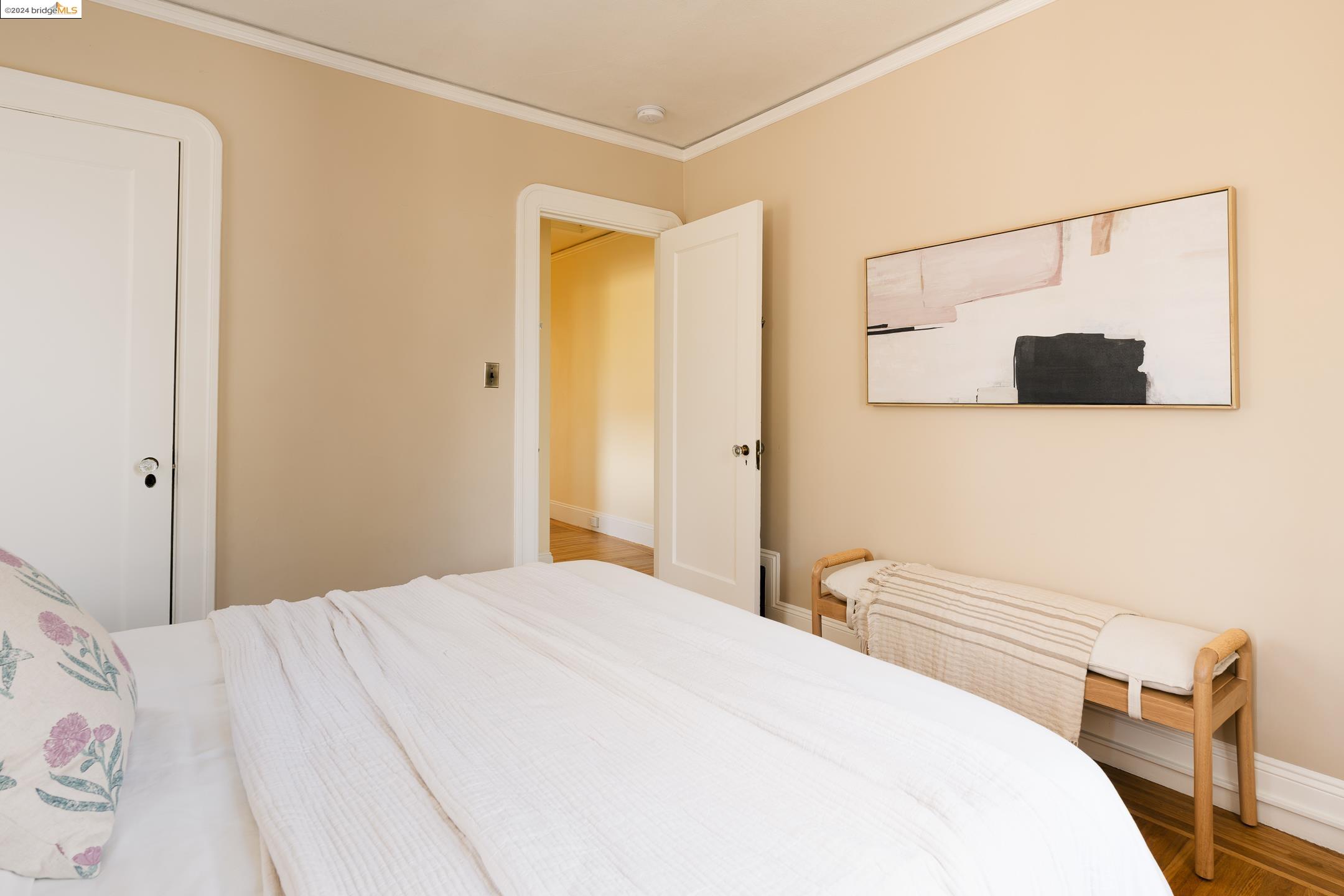 326 W Broadmoor Blvd