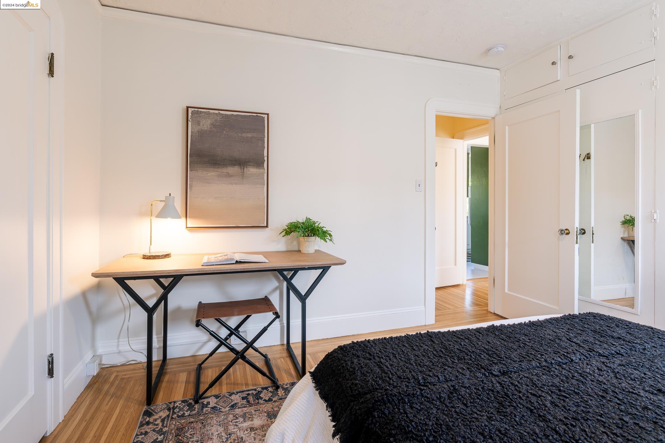 326 W Broadmoor Blvd