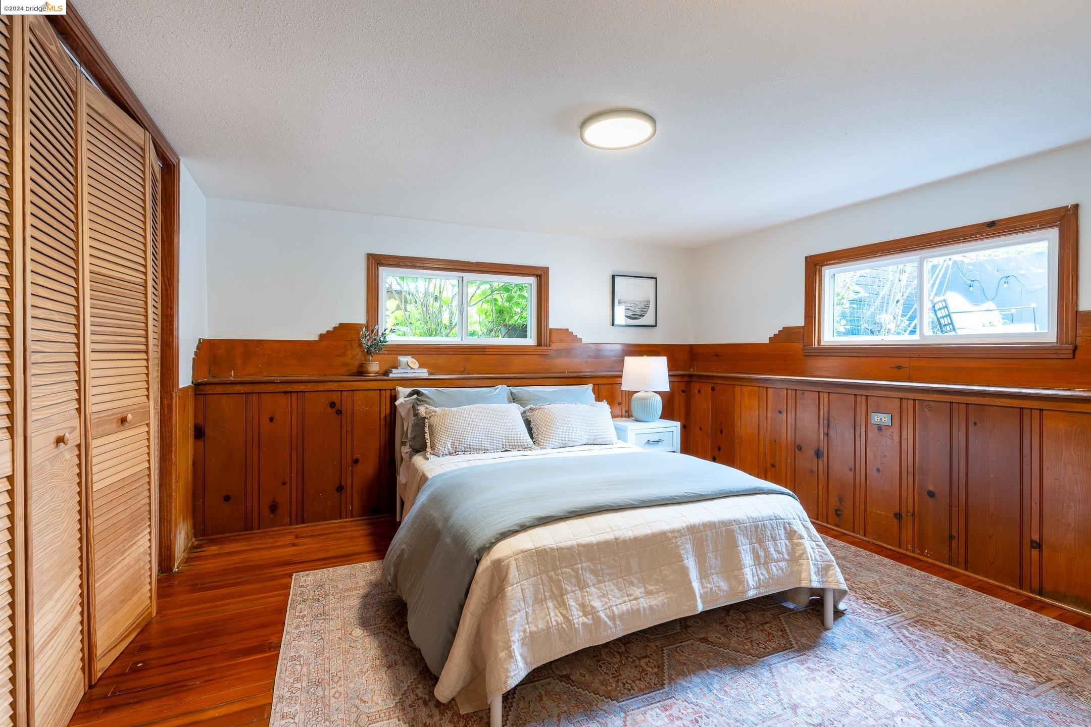 326 W Broadmoor Blvd