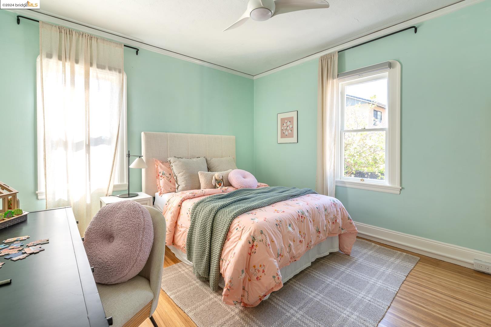 326 W Broadmoor Blvd