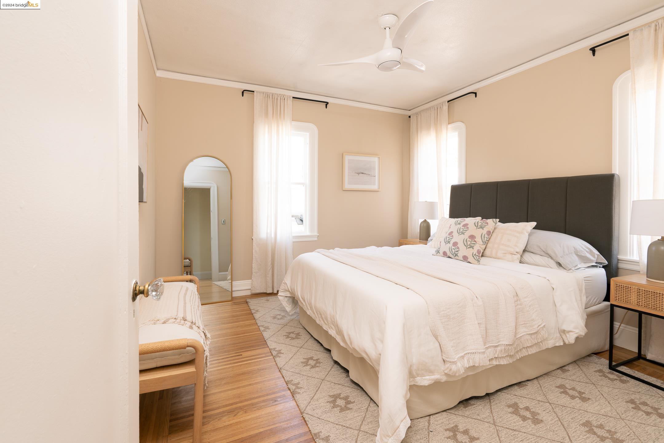 326 W Broadmoor Blvd