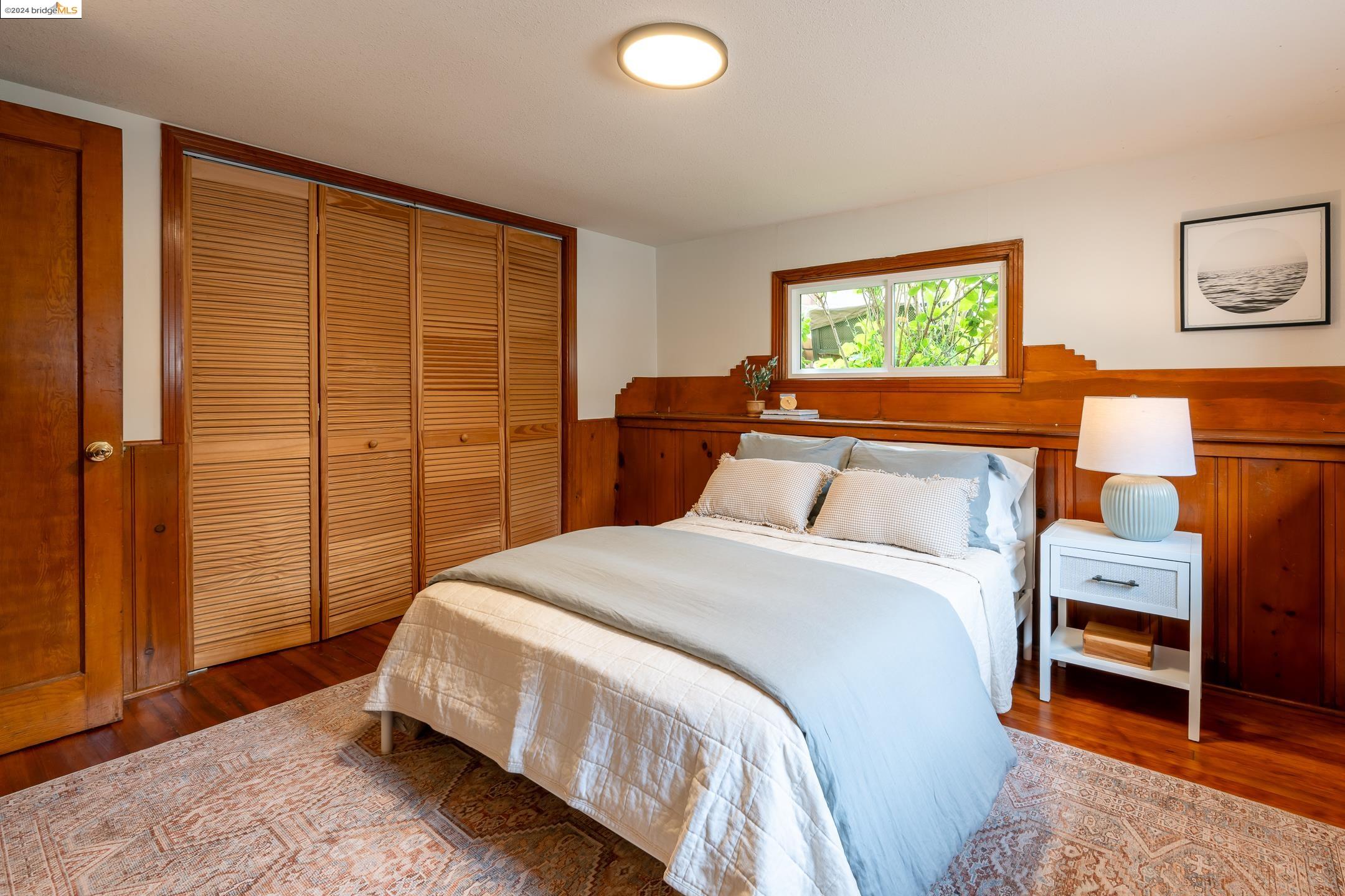 326 W Broadmoor Blvd