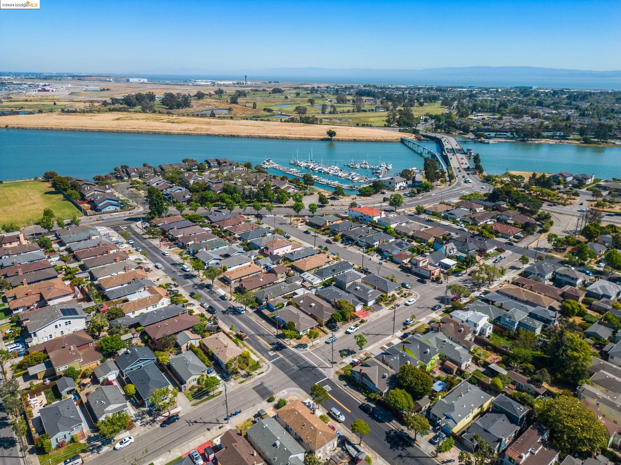 3210 Encinal