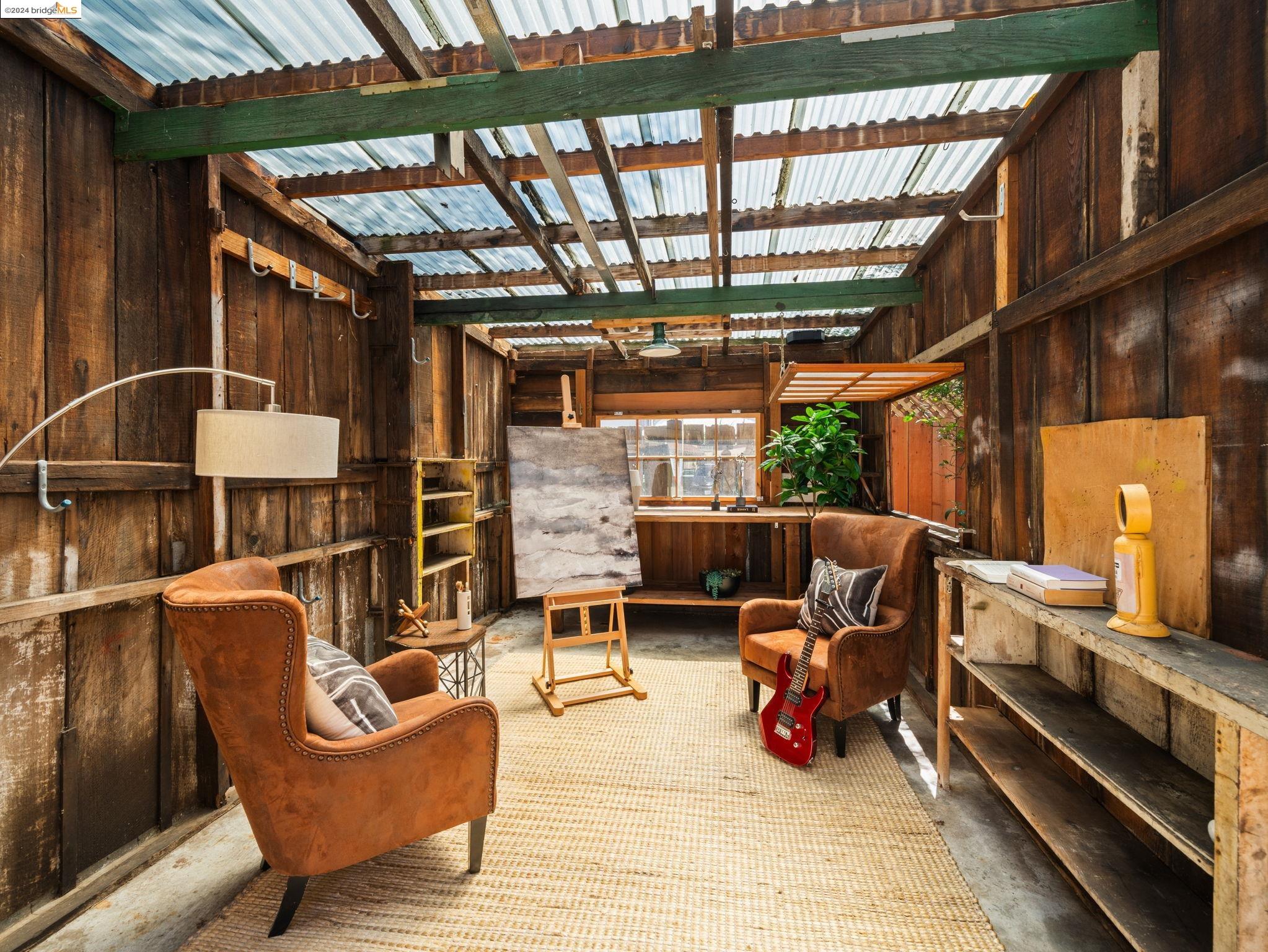 3210 Encinal