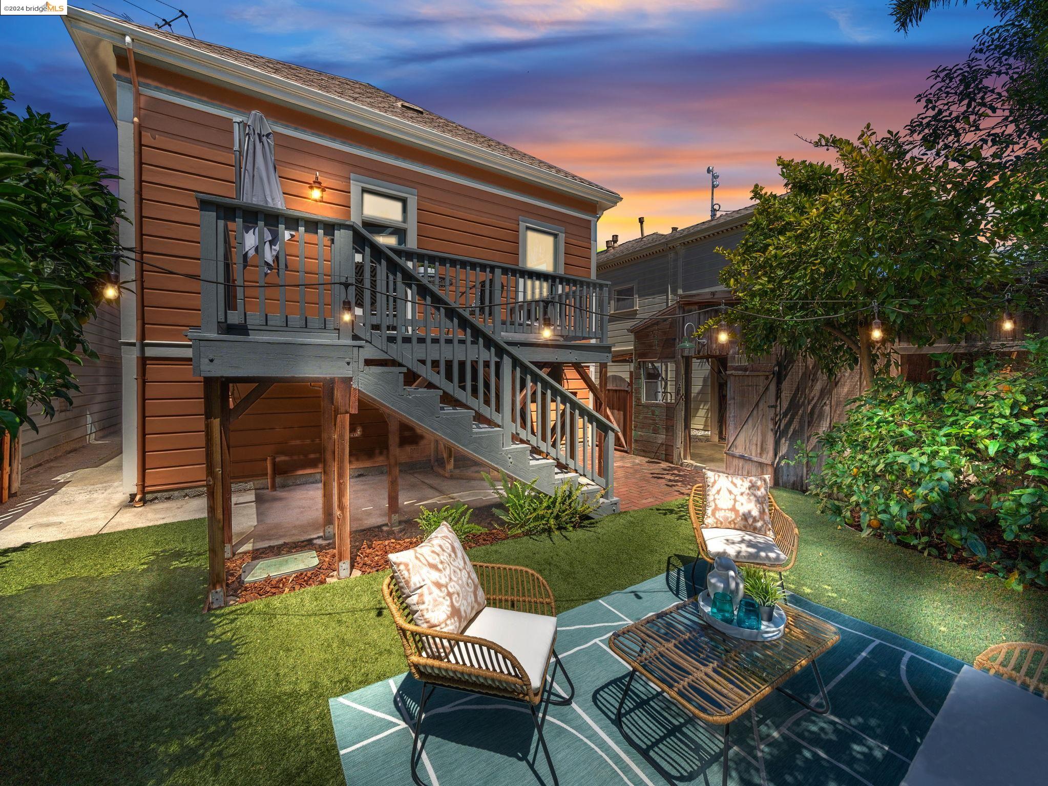 3210 Encinal