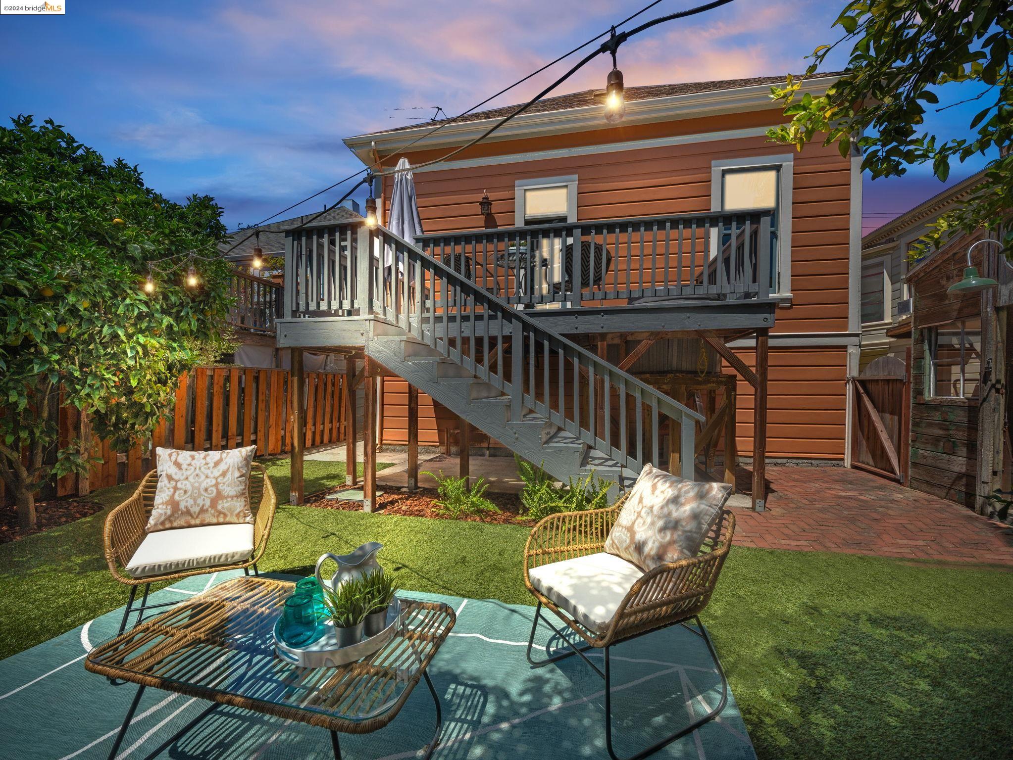 3210 Encinal