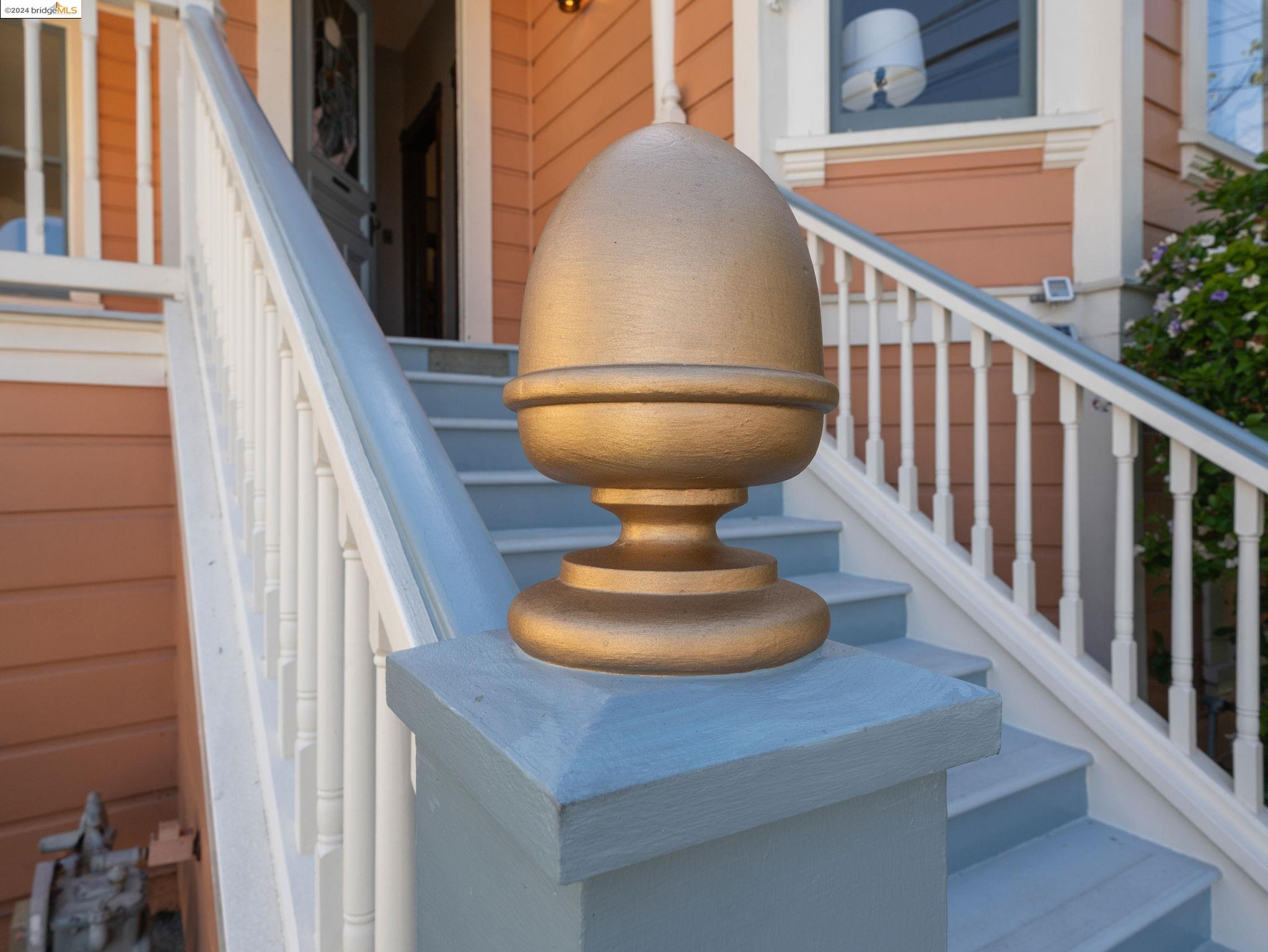 3210 Encinal