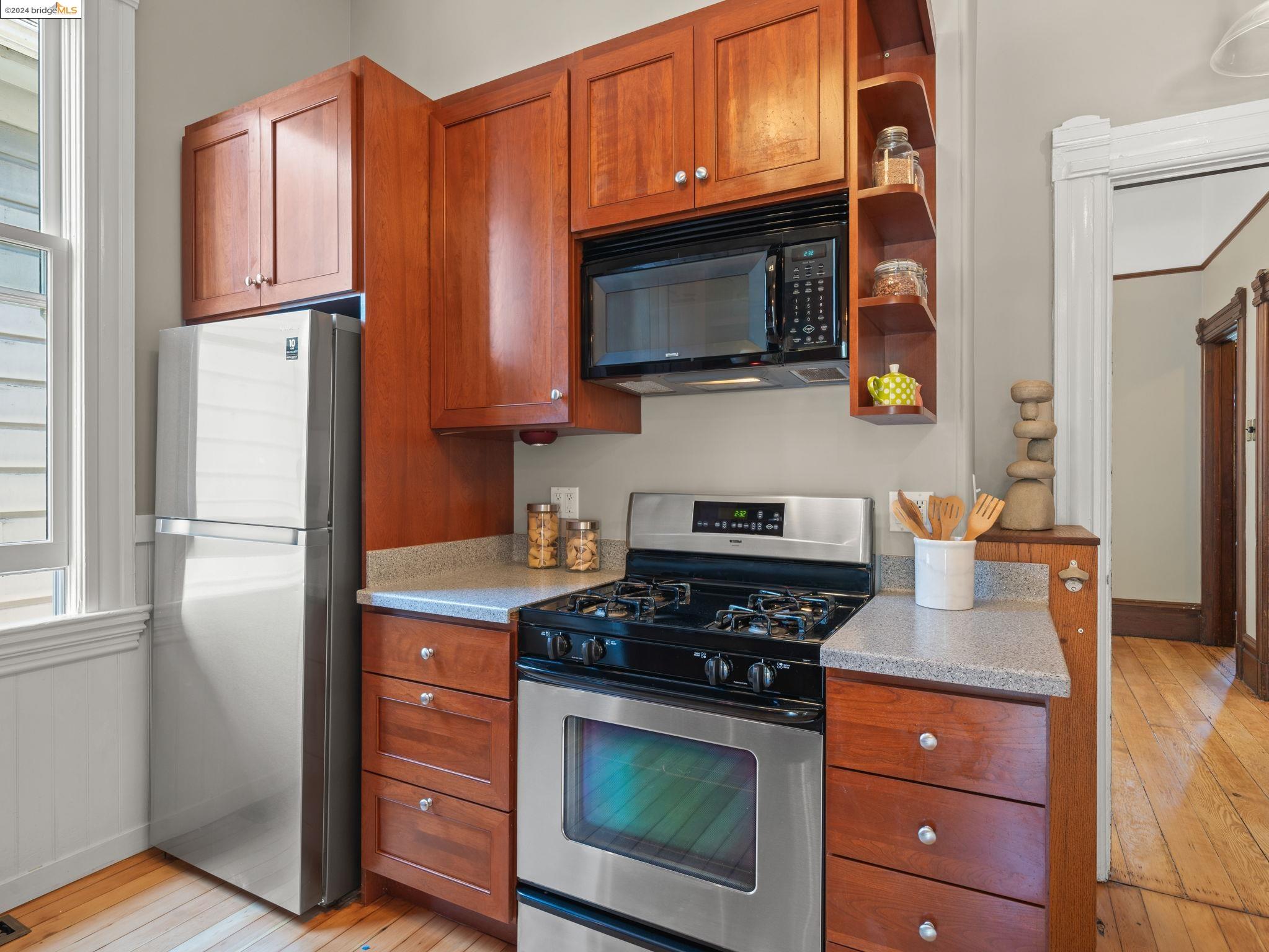 3210 Encinal