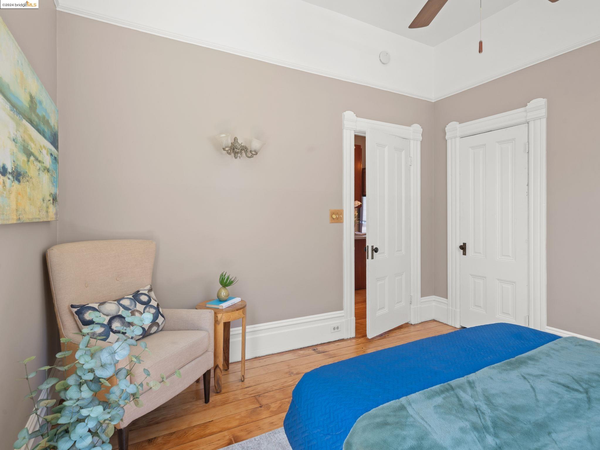 3210 Encinal