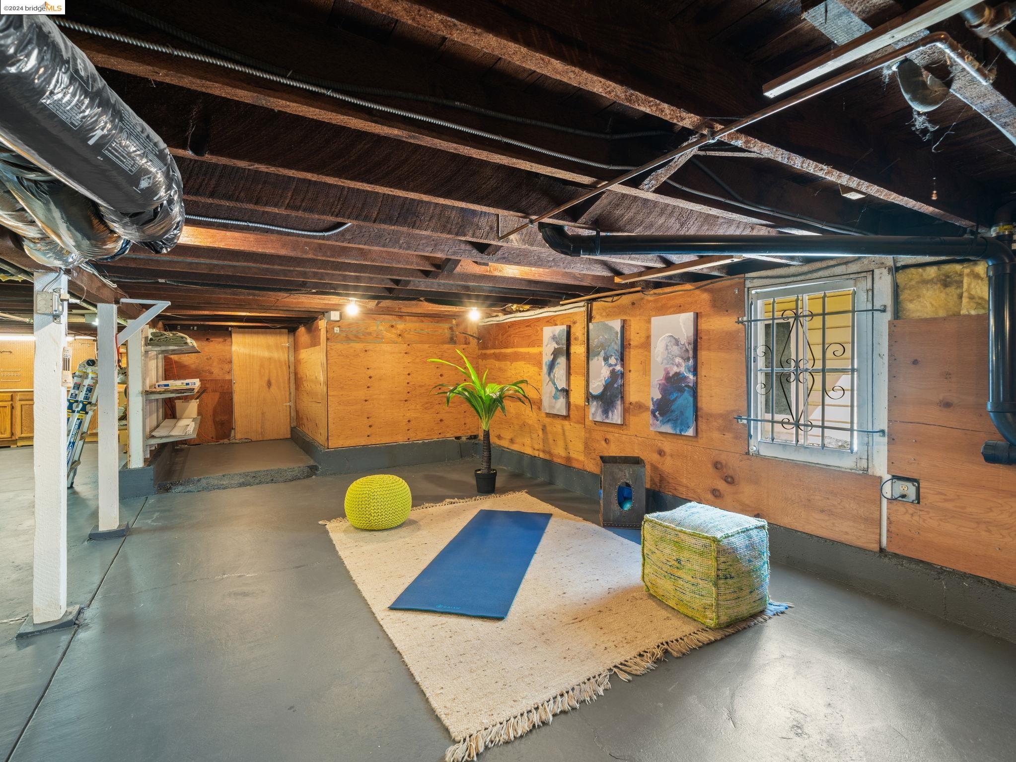 3210 Encinal