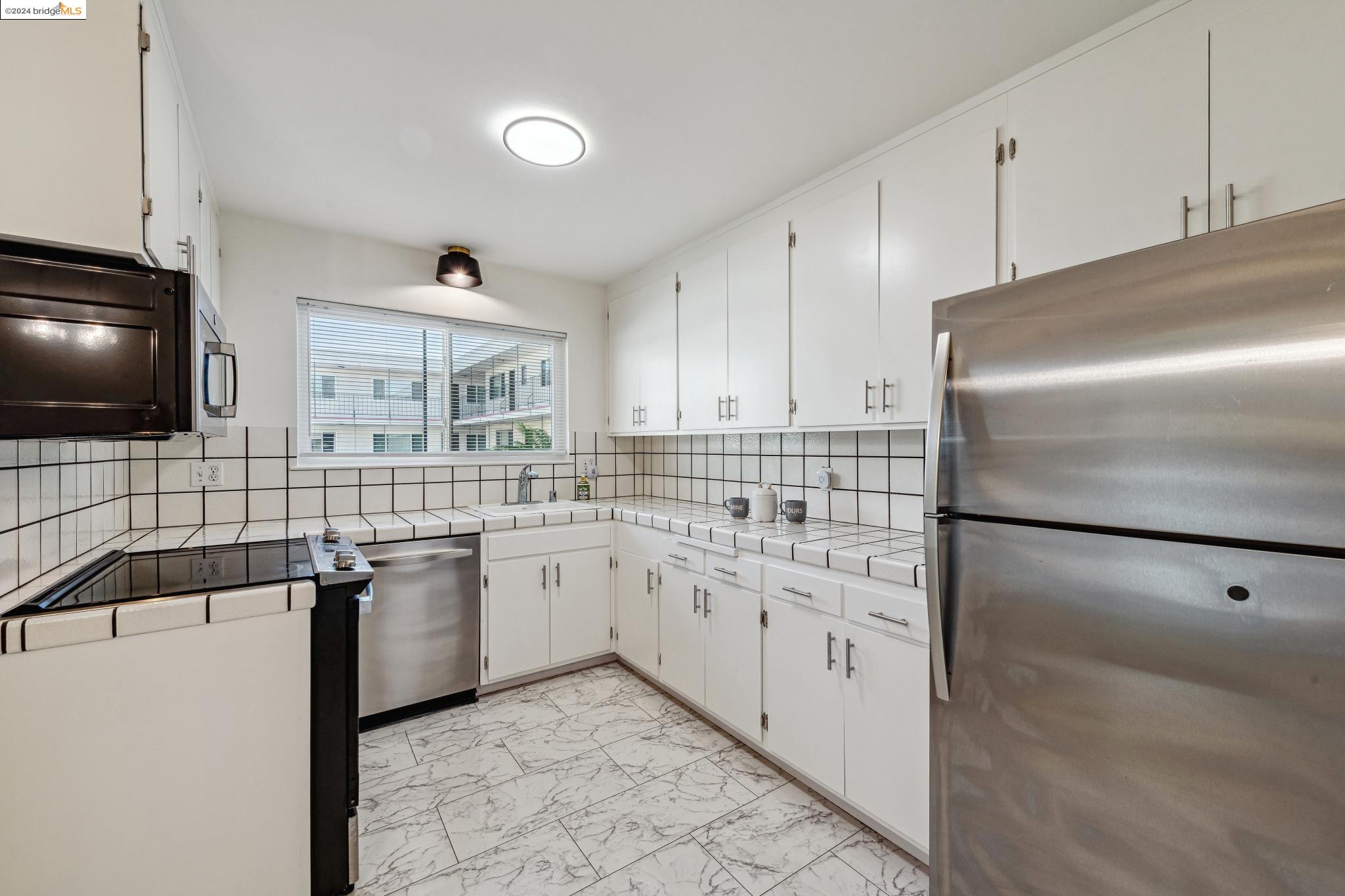 2133 Santa Clara # 209