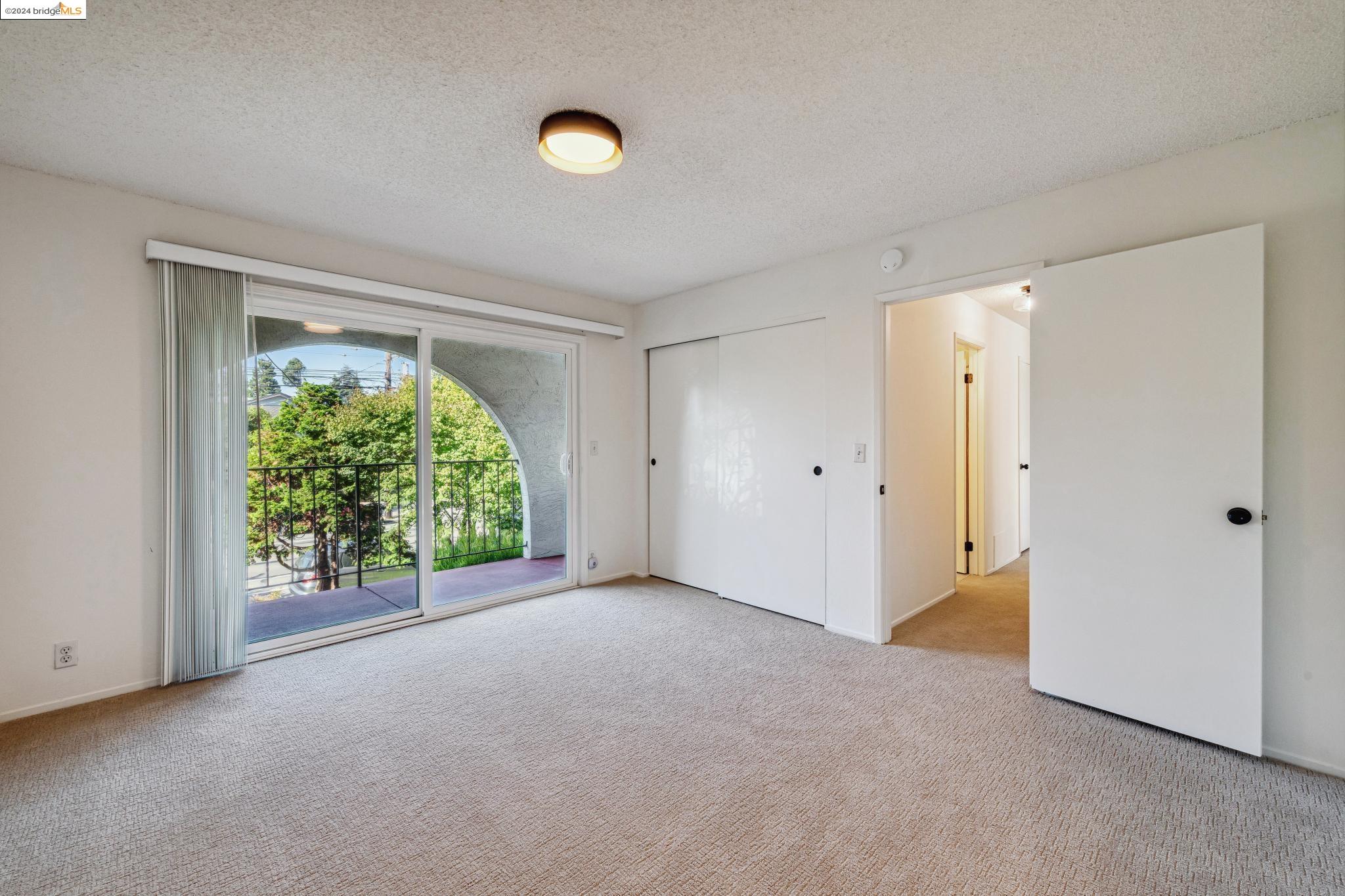 2133 Santa Clara # 209